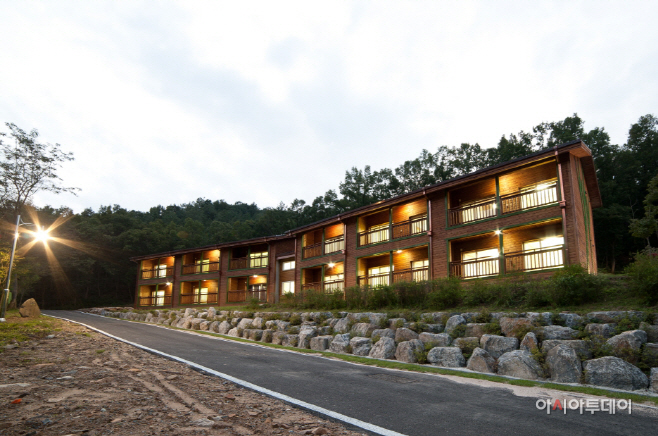 충북 청주 상당산성자연휴양림 산림문화휴양관 모습