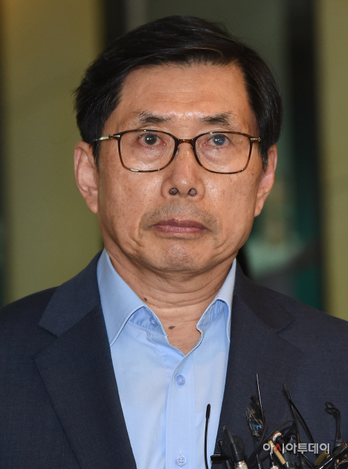[포토]박상기 법무장관 후보자 '굳건한 표정'