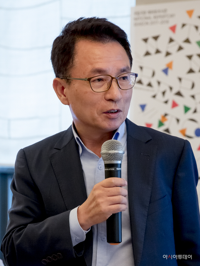 2017-2018시즌 기자간담회_안호상 극장장02