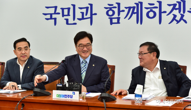[포토] 환하게 웃는 우원식 원내대표