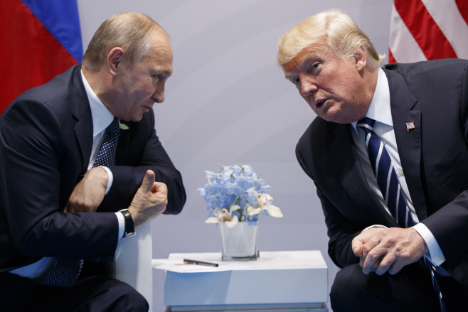 Trump Putin <YONHAP NO-1046> (AP)