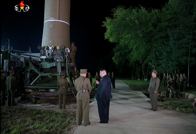북한, '화성-14'형 2차 시험발사 영상 공개