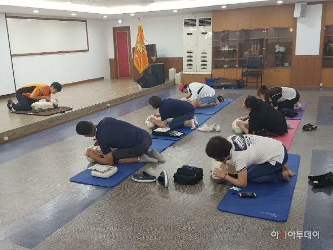 심폐소생교육사진3