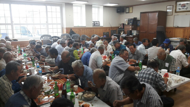 울진군, 말복‘孝 삼계탕’사랑의 밥차 행사2