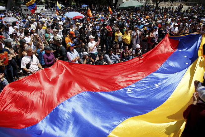 Venezuela Political Crisis <YONHAP NO-0700> (AP)