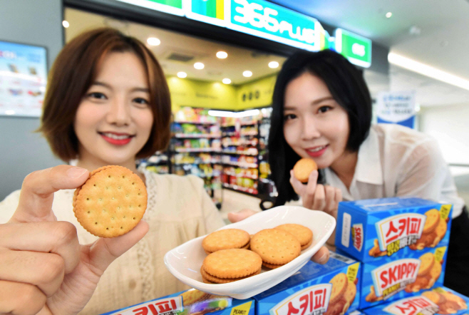 홈플러스 365플러스_스키피 땅콩버터 샌드위치쿠키 (2)
