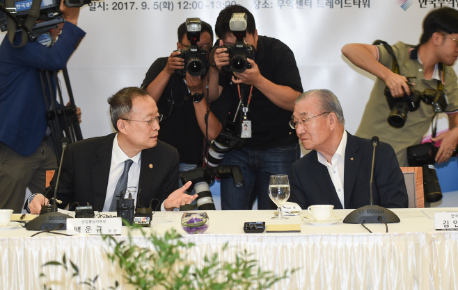 2017-09-05 산업통상부장관 초청 무역업계 간담회-s-11