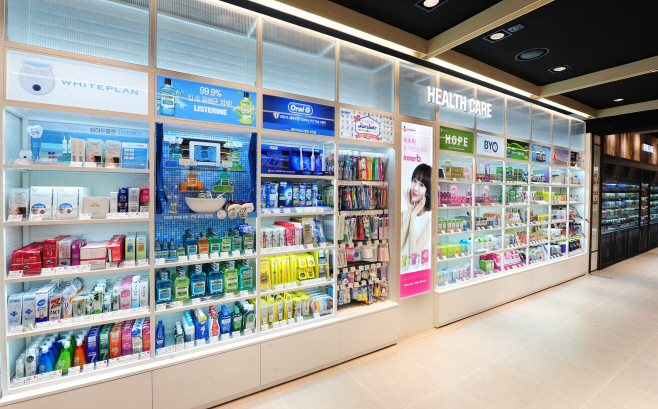 [사진] 올리브영 명동본점 오랄케어존