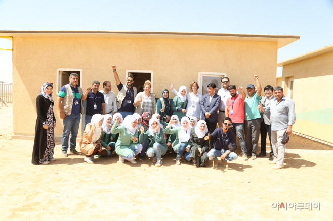 삼성전자 시리아 난민캠프 스마트스쿨 (1)