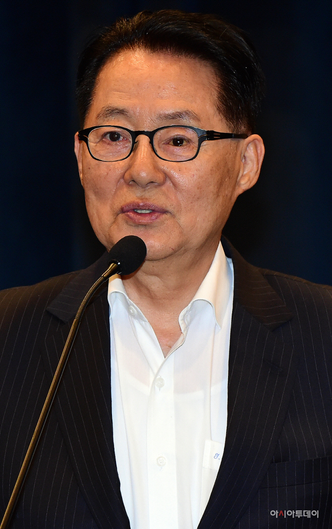 [포토] 인사말하는 박지원