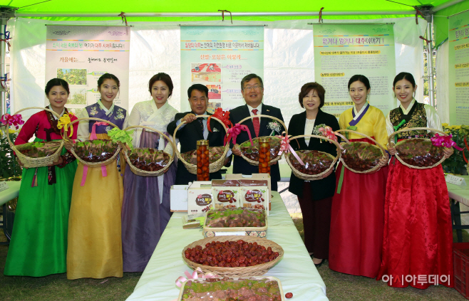 제10회 밀양대추축제-밀양홍보대사 아랑규수의 대추 홍보