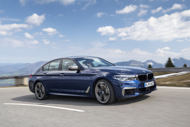 사진 - BMW 뉴 M550d xDrive