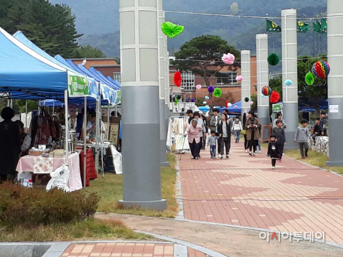 문화재단=장터