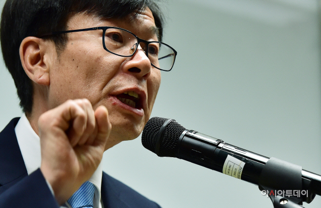 [포토] 김상조 '법을 어기지 마세요'