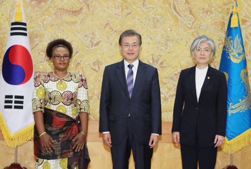 주한탄자니아대사 신임장 제정