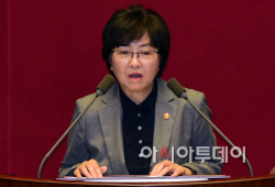 [포토] 김은경 환경부 장관, 신임 장관 인사
