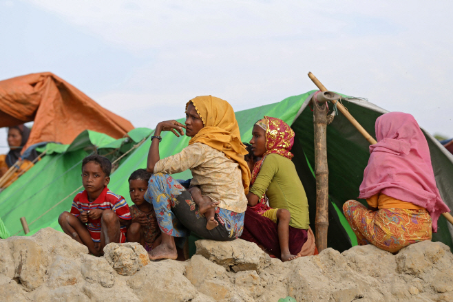 MYANMAR PHOTO SET ROHINGYA CONFLICT <YONHAP NO-0458> (EPA)