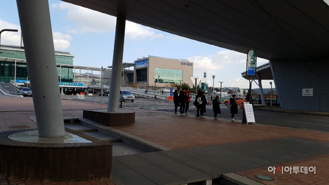용인시청역앞 통학버스 정류장