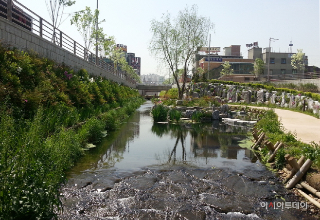 아산시 온천천