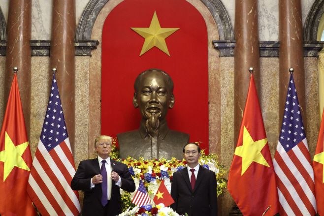 APTOPIX Trump Vietnam <YONHAP NO-2642> (AP)