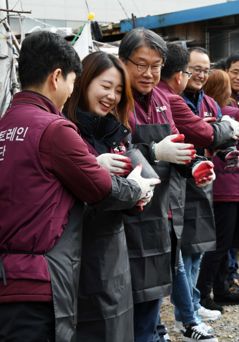 SRT연탄봉사 (1)