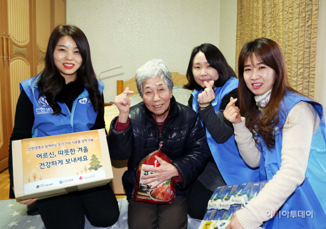 사진_어르신을 위한 봉사활동 진행(17.12.14)
