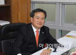 IMG-e6fcc625c2d4d9e3c99a7ae4ae668037-V
