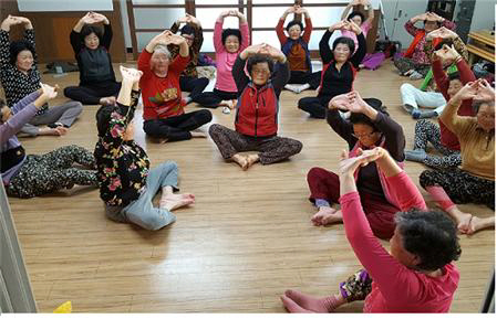 근남면 치매 및 요가 봉사활동)