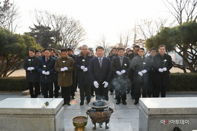 현충탑 참배1