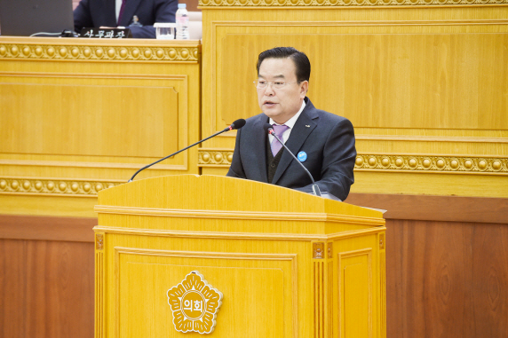 이성호 양주시장이 양주시의회 2018년도 첫 임시회 개회에서 시