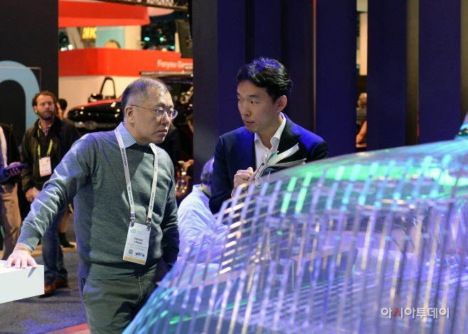 1801 (참고자료) 정의선 부회장 CES 현장경영(1)