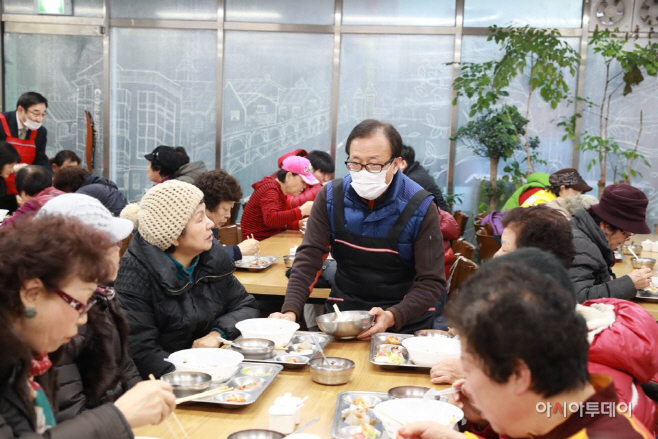 사진 2