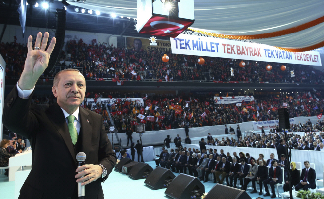 Turkey Erdogan <YONHAP NO-0383> (AP)