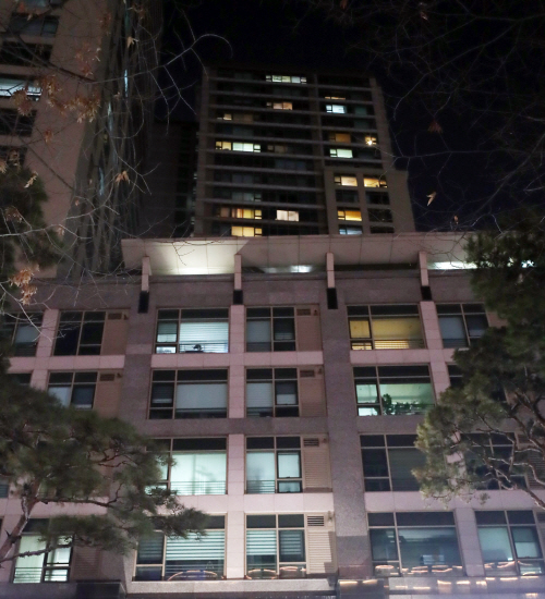 '안희정 성폭행' 현장 이틀째 압수수색