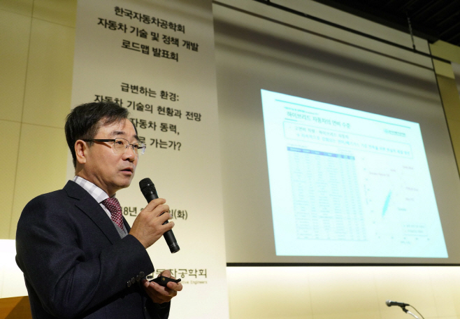 사진5_하이브리드 자동차_박영일 연구책임자