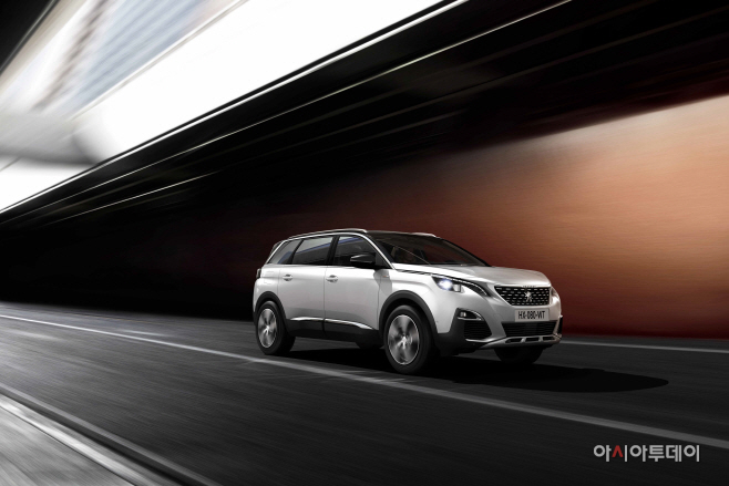New 푸조 5008 SUV
