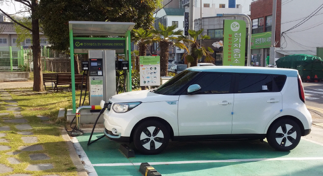 여수 전기차 충전소