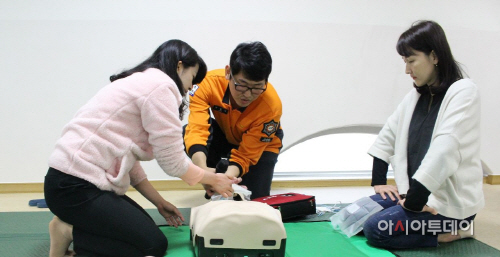 심폐소생술 교육 관련사진