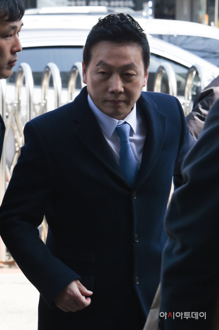 [포토]고소인 조사받는 장봉주 전 의원