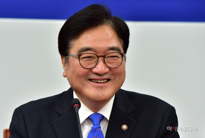[포토] 환하게 웃응 우원식 원내대표