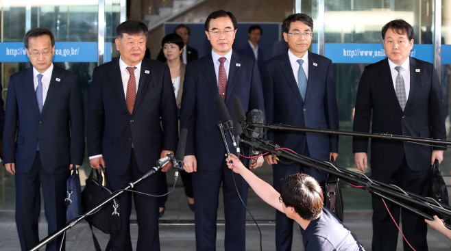 남북고위급회담 출발