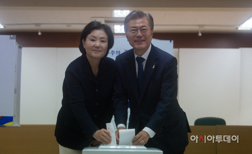 문재인 내외 투표