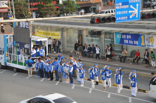 정장선 평택시장 후보, 김진표 의원과 평택역 합동유세