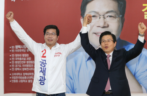 황교안 전 총리 공재광 평택시장 후보 격려방문