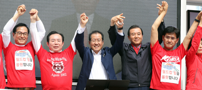 지지 호소하는 홍준표 대표