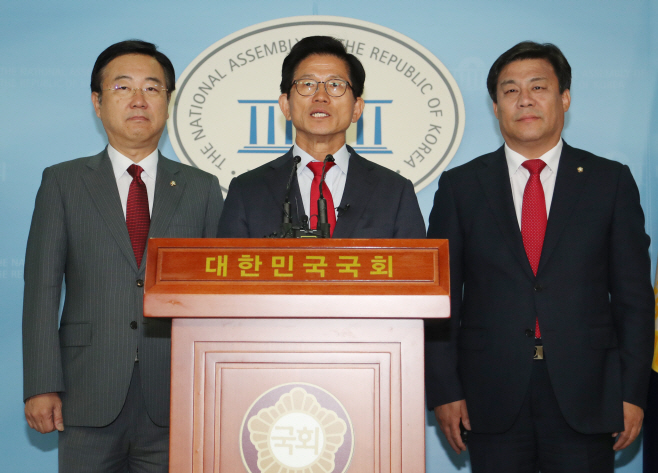 기자회견 하는 김문수 후보