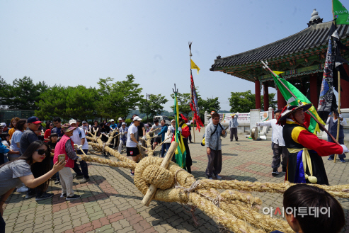 당진시 한반도 화합 평화 기원 기지시줄다리기 시연