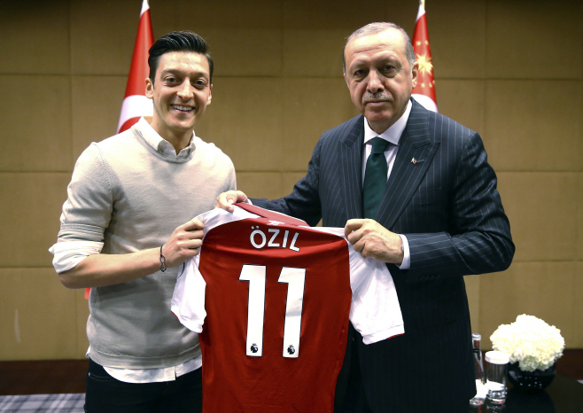 Soccer Ozil