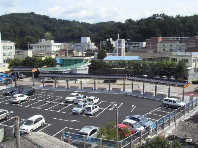 봉화구시장 주차장 전경