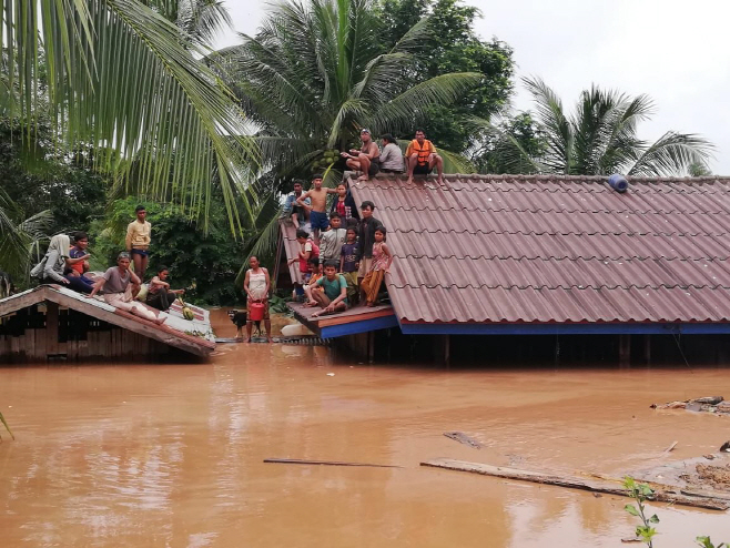 LAOS-ATTAPEU-DAM-COLLAPSE <YONHAP NO-0167> (XINHUA)